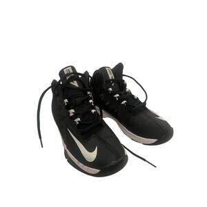 Nike AirMax Stutter Step 2 boys sneakers size 4 youth